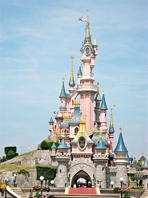 Castle Disneyland Paris Wallpapers - Wallpaper Cave