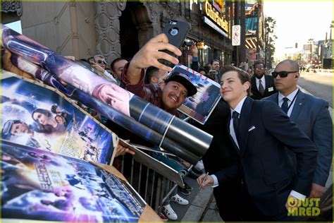 Tye Sheridan, Olivia Cooke, & Lena Waithe Premiere 'Ready Player One ...