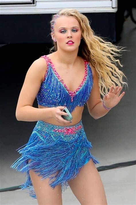 JoJo Siwa - DWTS Live Taping in LA 09/27/2021 • CelebMafia