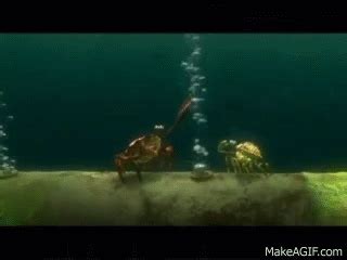 Finnding Nemo Crabs on Make a GIF