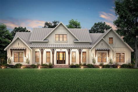 FourPlans: New Farmhouse Designs Under 2,600 Sq. Ft. | Builder Magazine