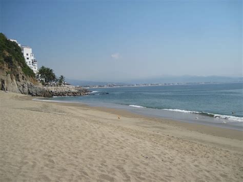 Traveling Suitcase: Not a typical day at The Beach, Manzanillo Mexico