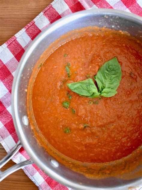 Sugo Recipe (Authentic Italian Tomato Sauce) - This Italian Kitchen