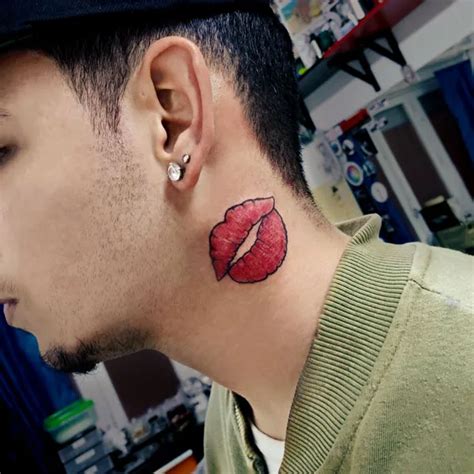 61 Desirable Neck Lip Tattoo Designs For Amping Up Your Appearance