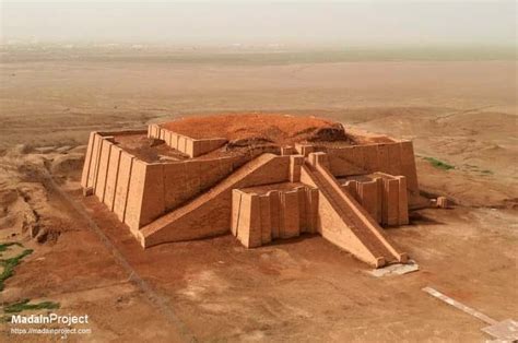 Great Ziggurat (Ur) - Madain Project (en)