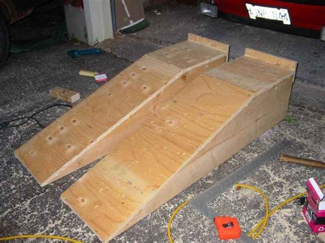 Diy Wood Car Ramps : 10 Inexpensive Diy Car Ramps You Can Build With ...