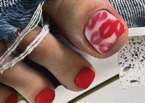 30+ Amazing Red Toe Nail Ideas You Need to Try