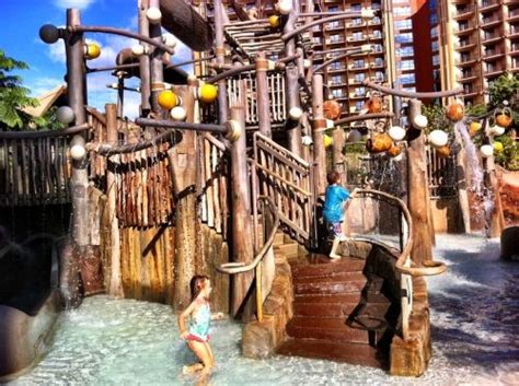 Disney Aulani Menehune Bridge children's splash area - arguably the ...