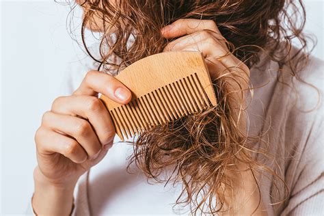 Comb vs. Brush: When To Use And Why They're Important - iRESTORE Laser ...