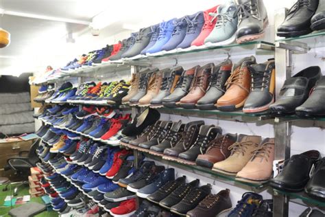 wholesale shoes market in delhi | cheapest price shoes | starting 140 ...