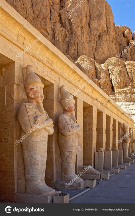 Monuments Ancient Egyptian Pharaohs Palace Queen Hatshepsut Egypt Luxor ...