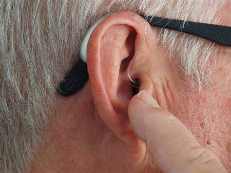 Hearing Aids Vs. Cochlear Implants: What Are the Benefits? | The ENT ...