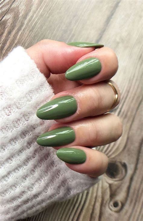 30 Cute Fall 2021 Nail Trends to Inspire You : Green Fall Nails