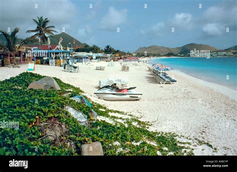 Orient Bay or Orient Beach, French St. Maarten Stock Photo - Alamy