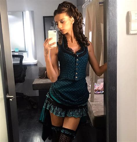 Pin by Illyrria on Angela Sarafyan | Westworld costume, Westworld ...