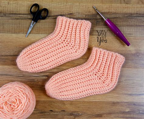 Ravelry: Super Easy Slipper Socks pattern by Yay For Yarn Patterns