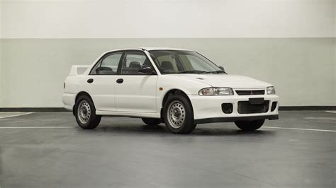 Mitsubishi Lancer Evo II RS for sale, looks like a winter beater