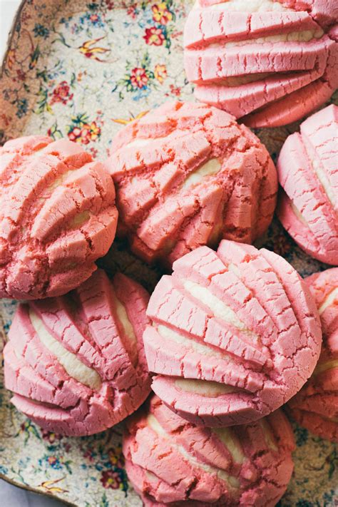 Pink Conchas Pan Dulce