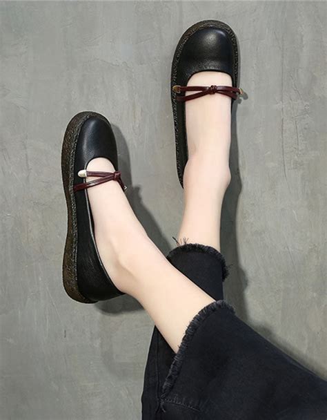 Leather Nurse Shoes Soft Bottom Casual Flats — Obiono