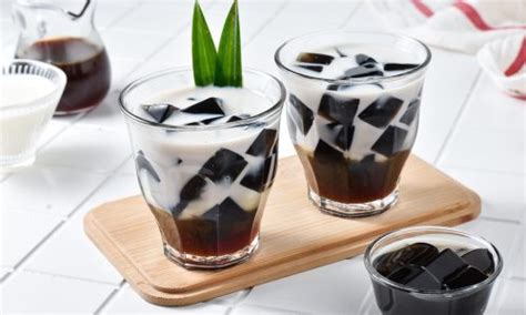 MakanBwang - Resep Es Cincau Gula Aren, Segar dan Kaya Serat yang ...