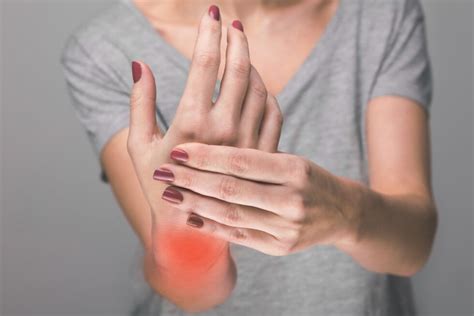 Upper Back Pain & Numbness in Hands and Arms | Delaware Integrative ...