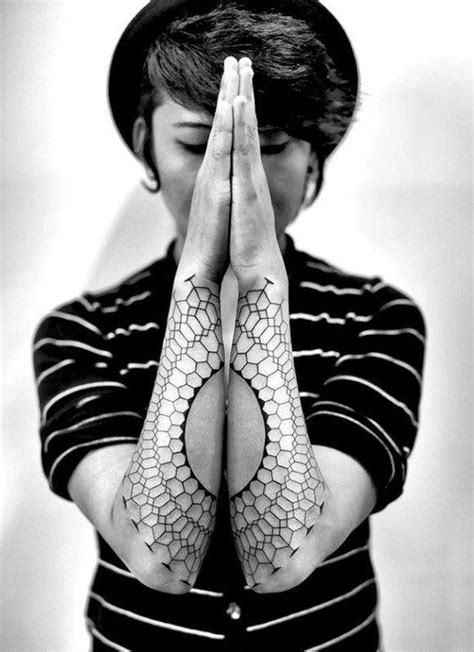 Here’s Exactly How To Decide Which Body Part To Tattoo Next | Geometric ...