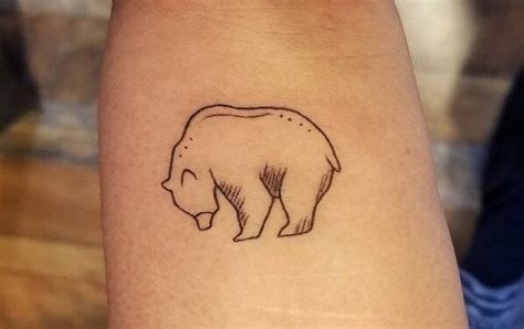 10+ Minimalist Bear Tattoo Ideas That Will Inspire You To Get Inked ...