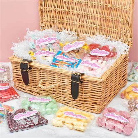 Boxes & Hampers — The Sweet Store