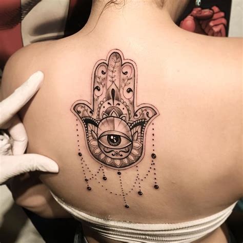 Tatuaje: Mano Hamsa - Tatuajes para Mujeres | Small hand tattoos, Hamsa ...