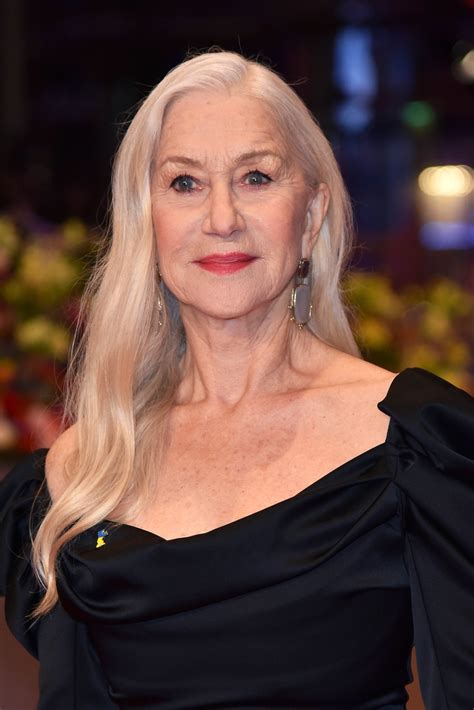 Helen Mirren Let Her Hair Down—and Her Long Silver Waves Shut Down the ...