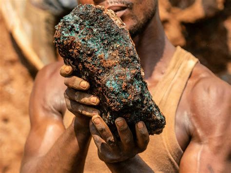 How 'modern-day slavery' in the Congo powers the rechargeable battery ...