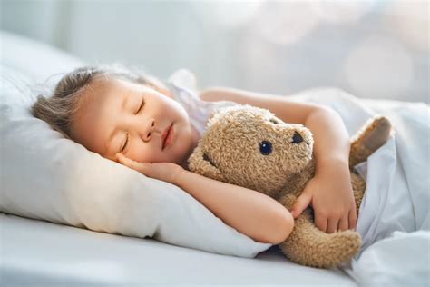 Toddler Night Wakings: Advice from a Pediatric Sleep Expert - Moshi