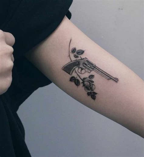 Traditional Gun Tattoo Design