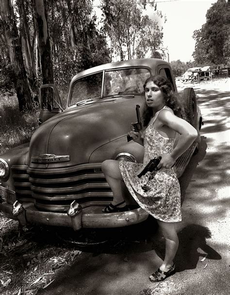 30 Interesting Vintage Photographs of Women Posing With Their Guns ...