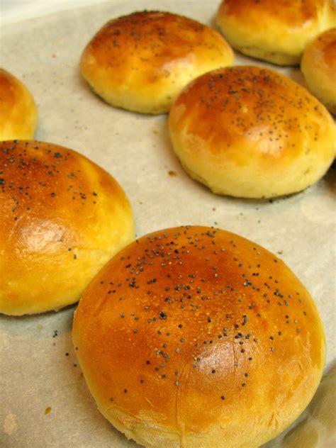 Challah Rolls | Challah rolls, Challah, Food