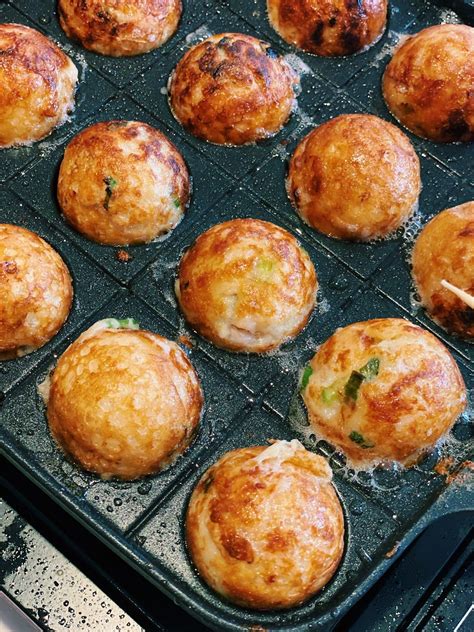 Takoyaki - Japanese Fried Octopus Balls - Tiffy Cooks | 요리법 | 음식, 라이프 스킬