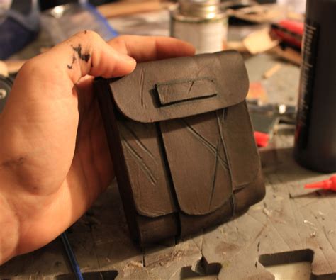 Leather Pouch Tutorial & Intro to Basic Leather Working : 11 Steps ...