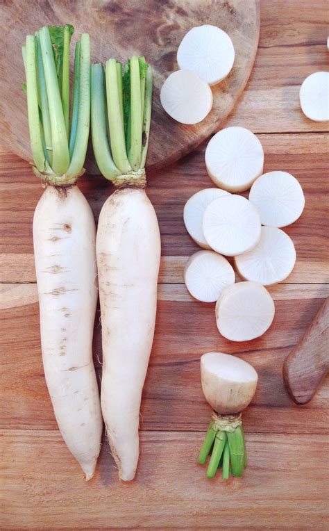 Daikon Radish - Healthier Steps