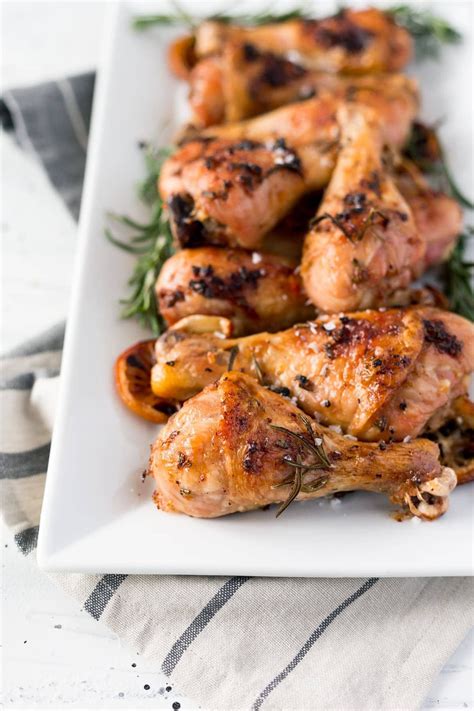 Simple Oven Roasted Chicken Drumsticks made with butter, garlic, herbs ...