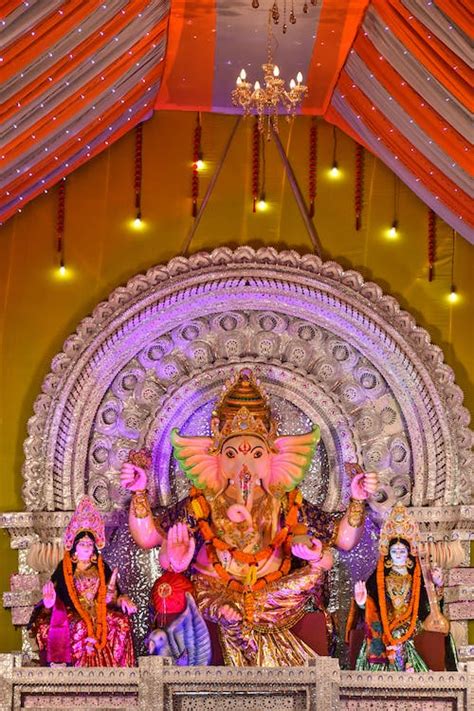 A statue of ganesh in a temple · Free Stock Photo