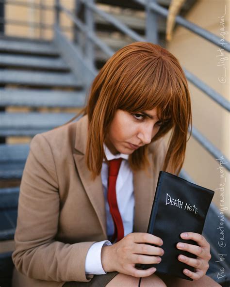 Light Yagami Cosplay - Female Genderbend | Death Note Amino