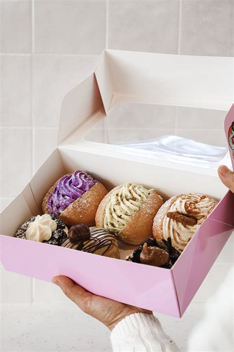 The History Of the Pink Doughnut Box, AKA, the '994' | Dieline - Design ...