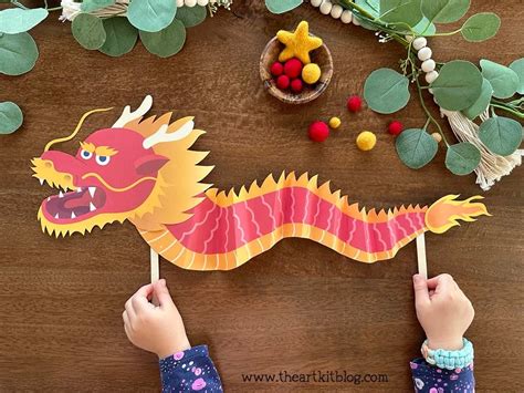 Chinese New Year Dragon Paper Craft {FREE PRINTABLE!} - The Art Kit