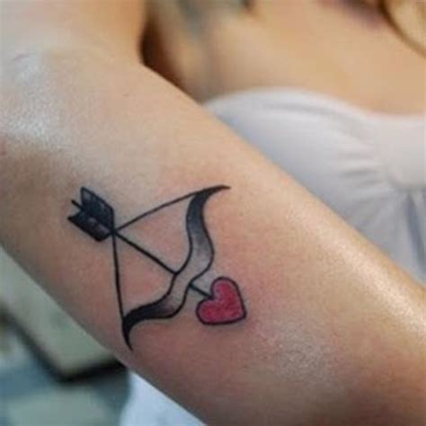 cupids-bow-and-arrow-tattoo - TatuaggiStyle