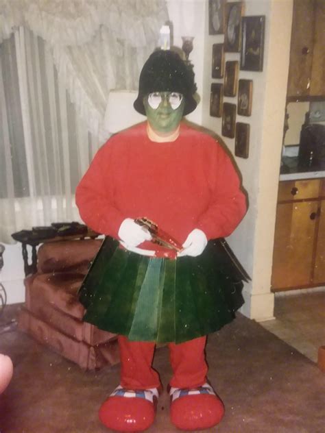 Thanks, I hate Marvin the Martian costume : r/TIHI