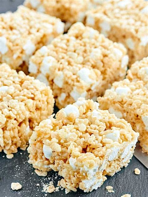 Rice Krispie Treats Recipe - 10 minute dessert