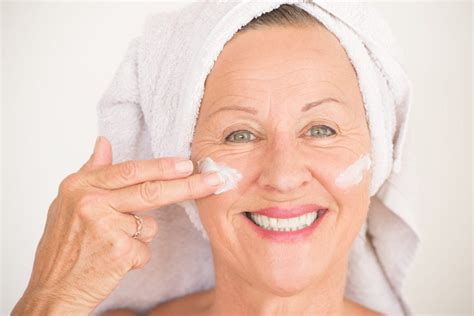 5 Best Skin Care Tips for Older Women - iSkinCareReviews