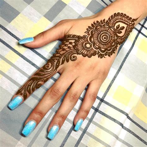 Simple Mehndi Designs For Left Hand Fingers - Design Talk