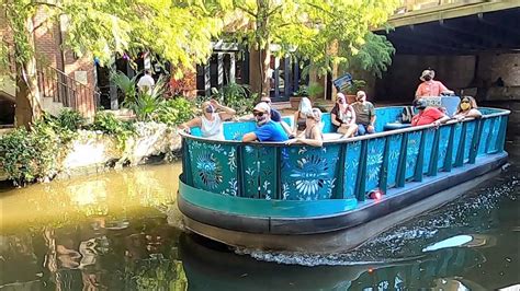 San Antonio River Walk Boat Tour - YouTube