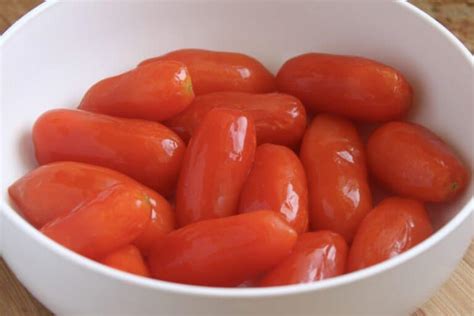 Fresh tomato sauce recipe - Christina's Cucina